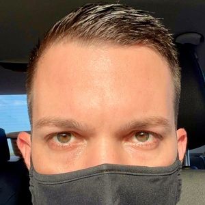 Meet your Posher, Christopher